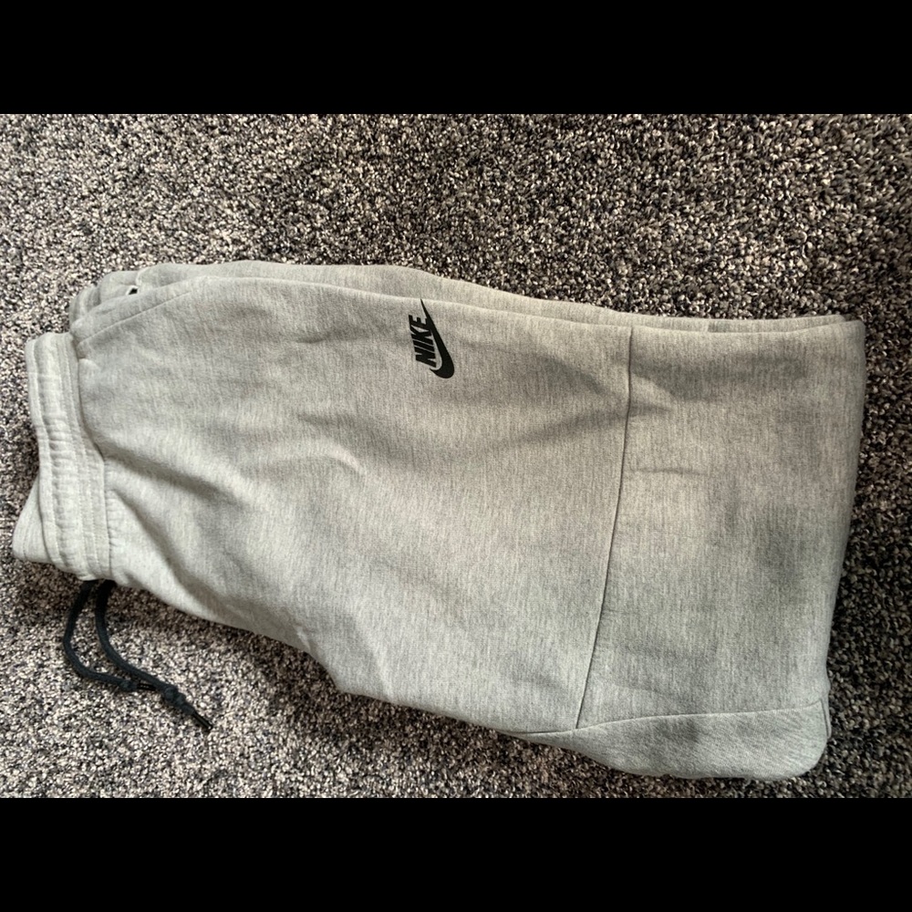 Men’s large Nike sweatpants